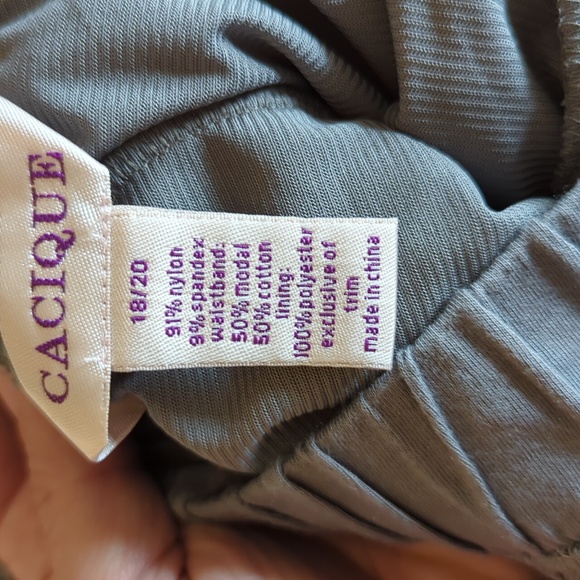 EUC Cacique Gray Lace Sleep Set - Picture 8 of 8